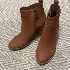 Blonde Women’s Camel Ankle Boots - Leather Zip Booties